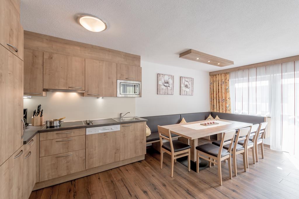 Ferienhaus Apart Sonnzeit Sölden Quarto foto